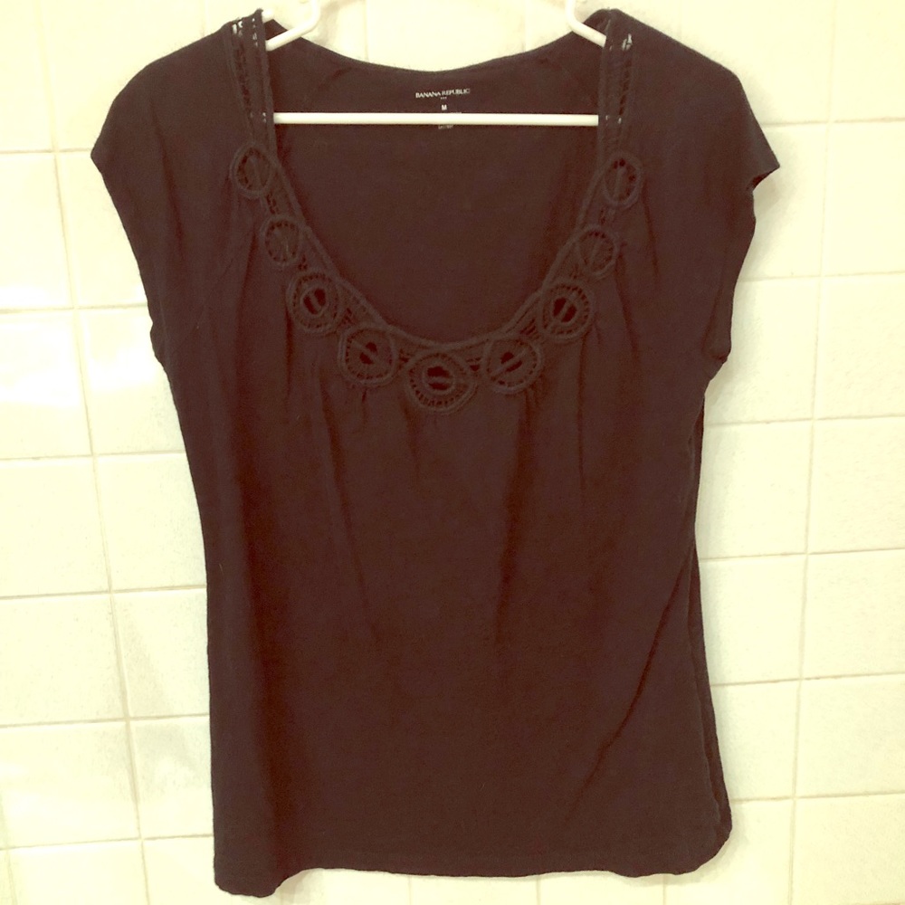 🌺 SALE 2/$12 3/$15 Black cotton Banana Republic